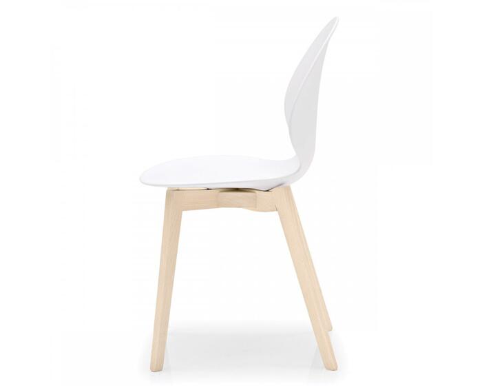 椅子 Set of 2 Calligaris basil Matte white Basil Chair with wooden base | Calligaris Virginia Store